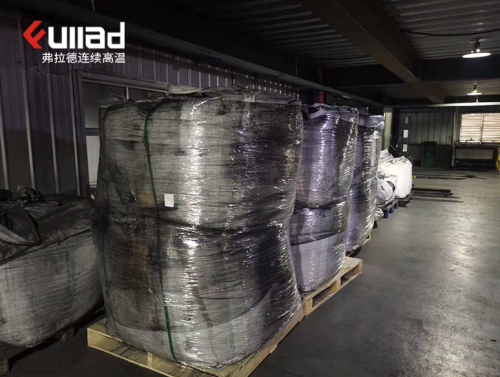 石墨制品主要在哪些行业中使用？