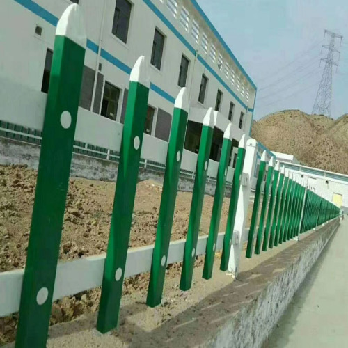 草坪护栏