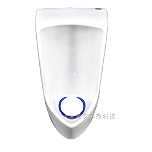 小便器